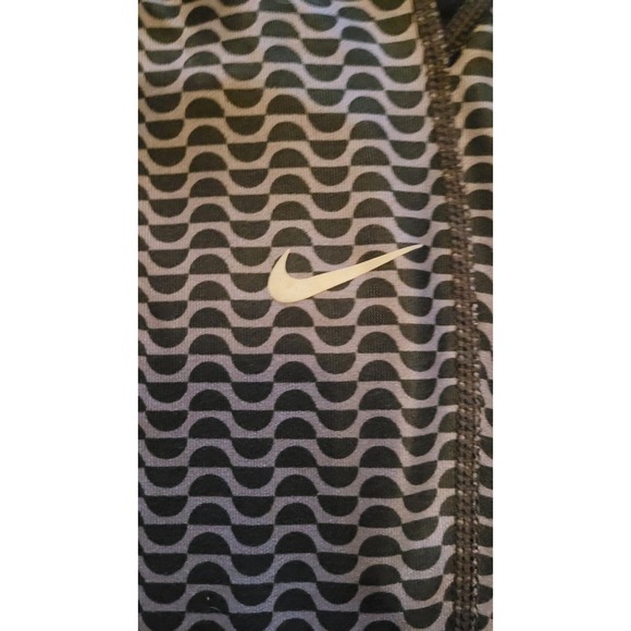 Nike Dri-Fit Gray Womens Sm Stretch Capri Athletic Running Leggings Workout - Picture 2 of 8